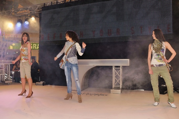 Catwalk   064.jpg